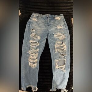 American eagle ripped mom jean